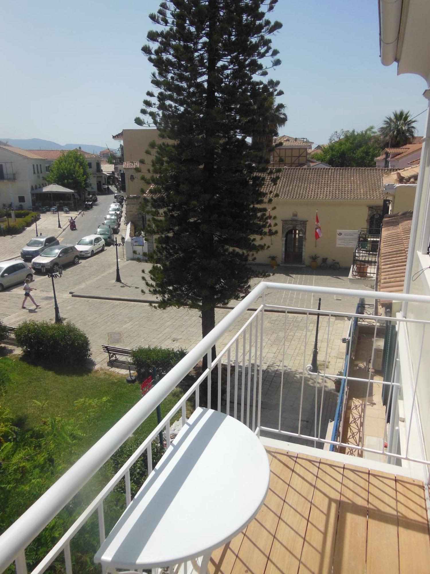 Verani Suites Lefkas Town Lefkáda エクステリア 写真